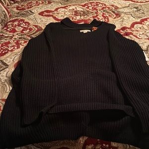 Women’s sweater by Saudi